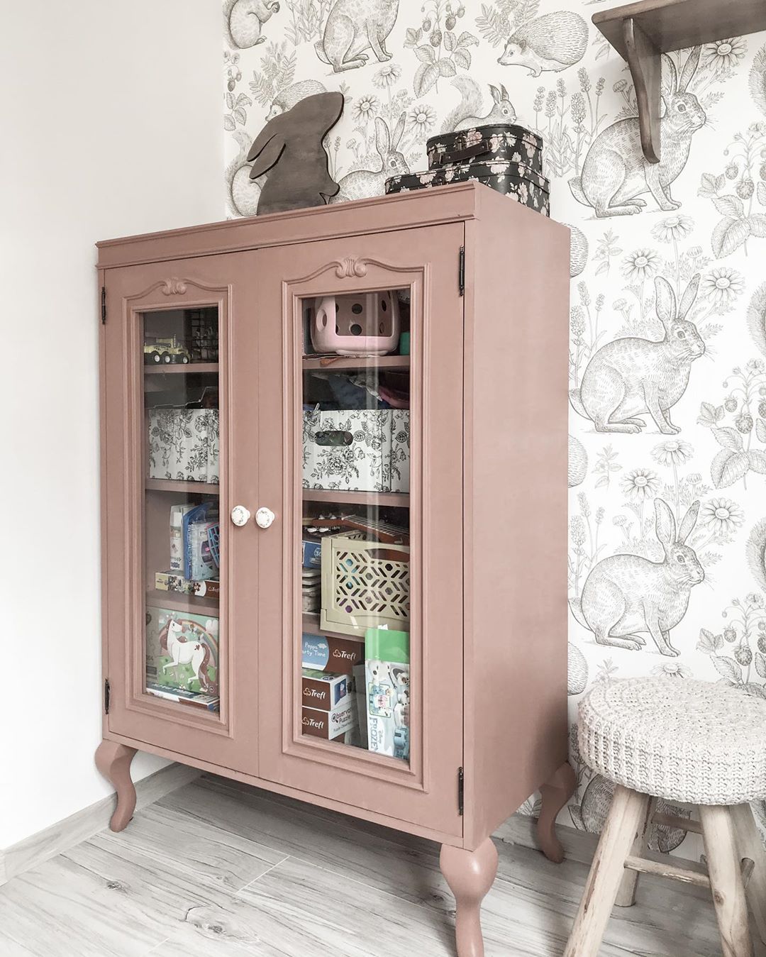 Decorative Storage Chest. Photo by Instagram user @acudna