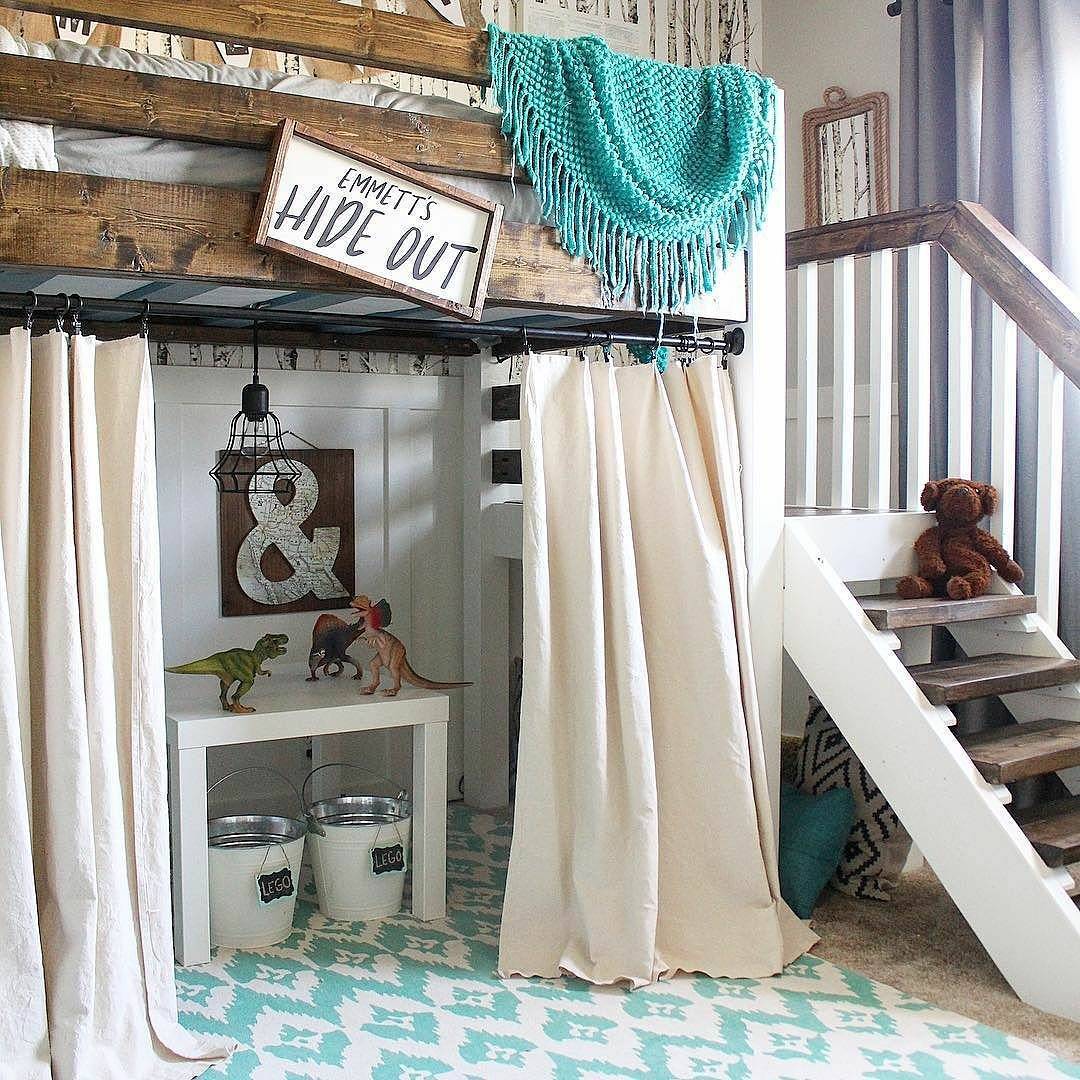 Bunk Bed with Playful Hidout Underneath. Photo by Instagram user @thediymommy