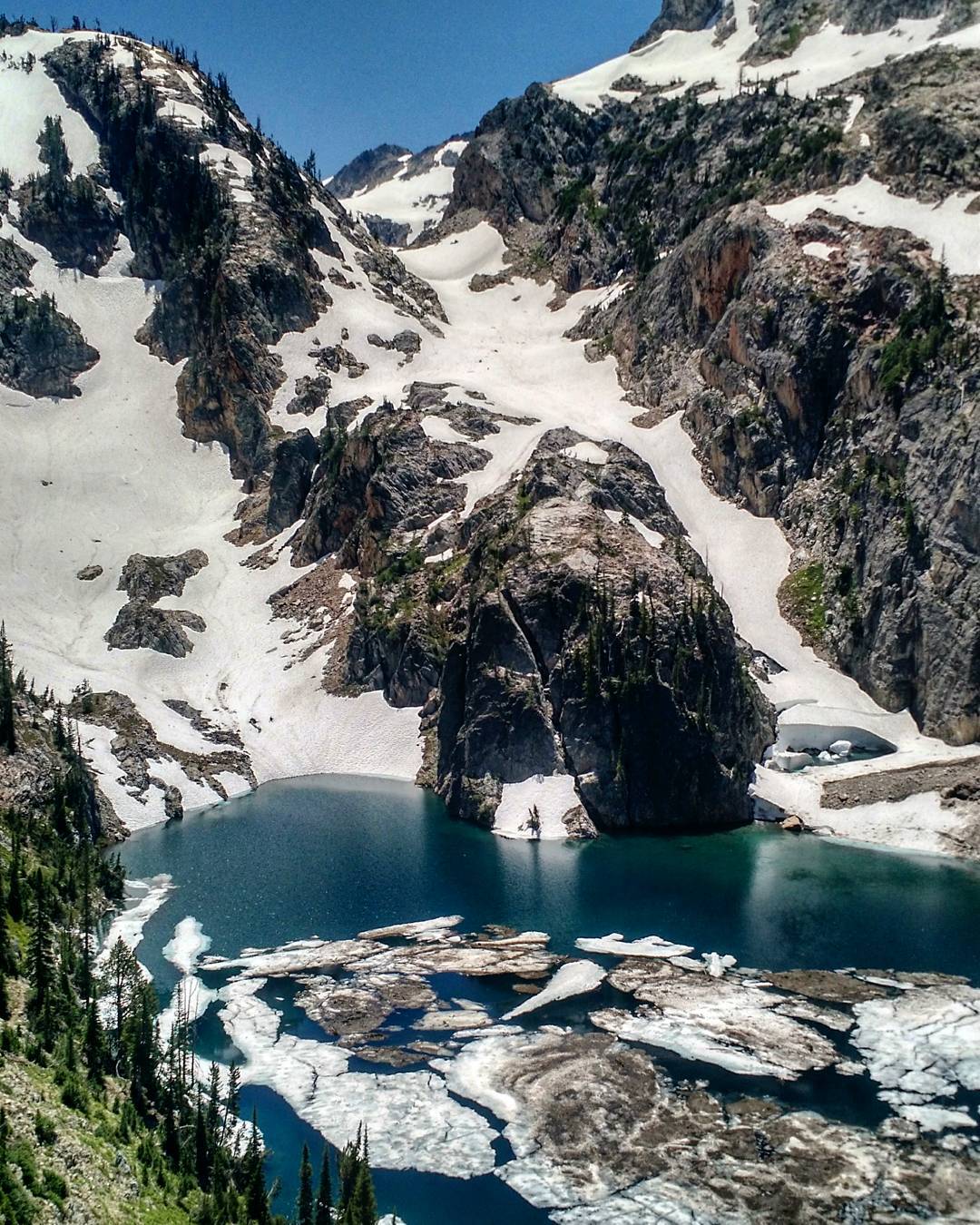 Icy Mountain Ridge and Lake in Sawtooth National Forest. Photo by Instagram user @landscape_lurker