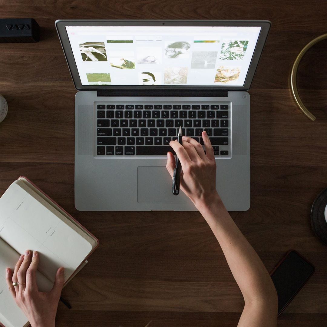 Woman Transcribing Copy on a Laptop. Photo by Instagram user @mydreamleap