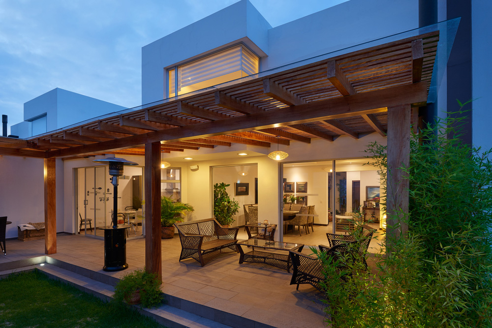 Outdoor Living Spaces Add Re Value, How Much Does A Covered Back Patio Cost