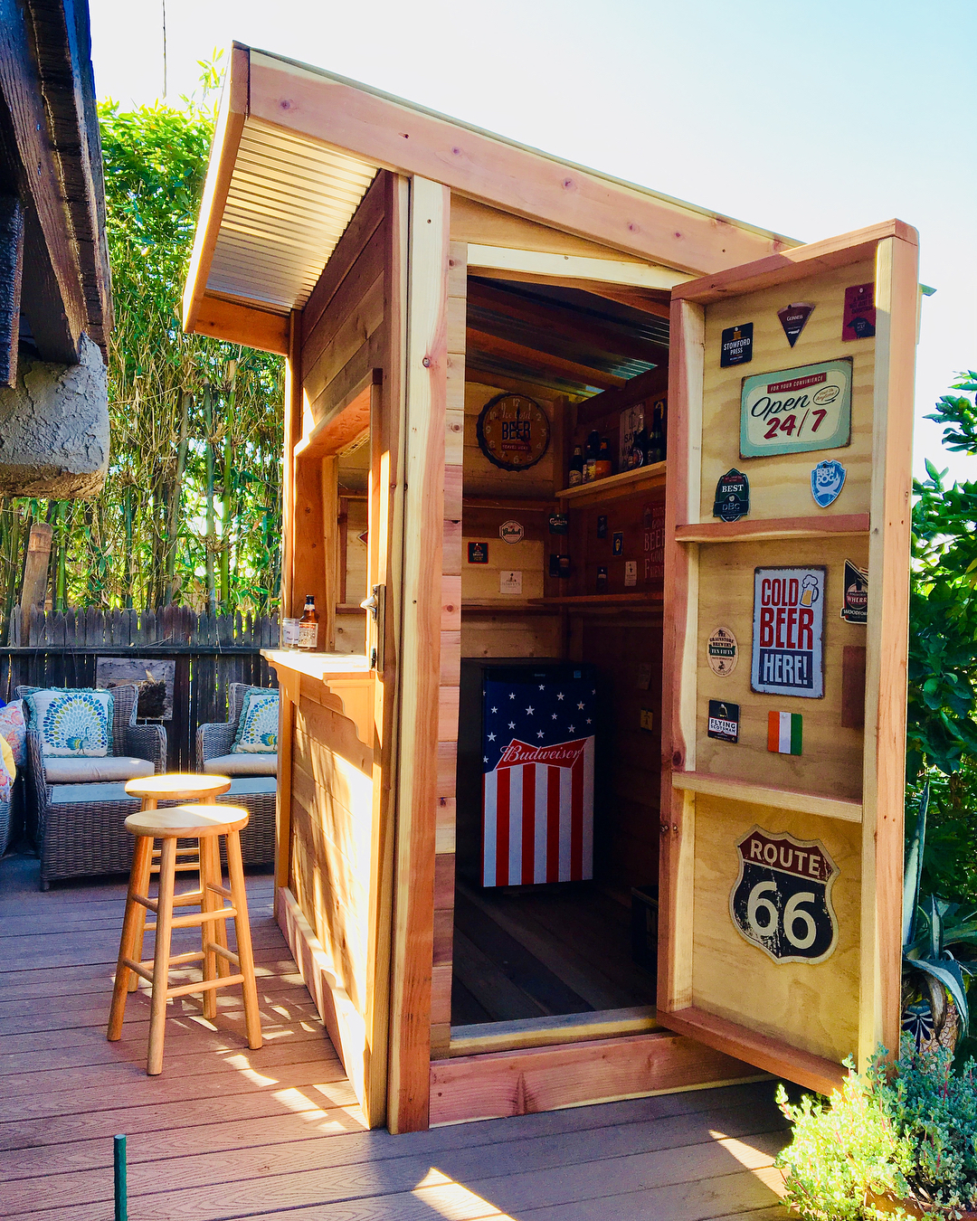 small backyard bar that looks like a shack photo by Instagram user @eaglerockbackyardfarms