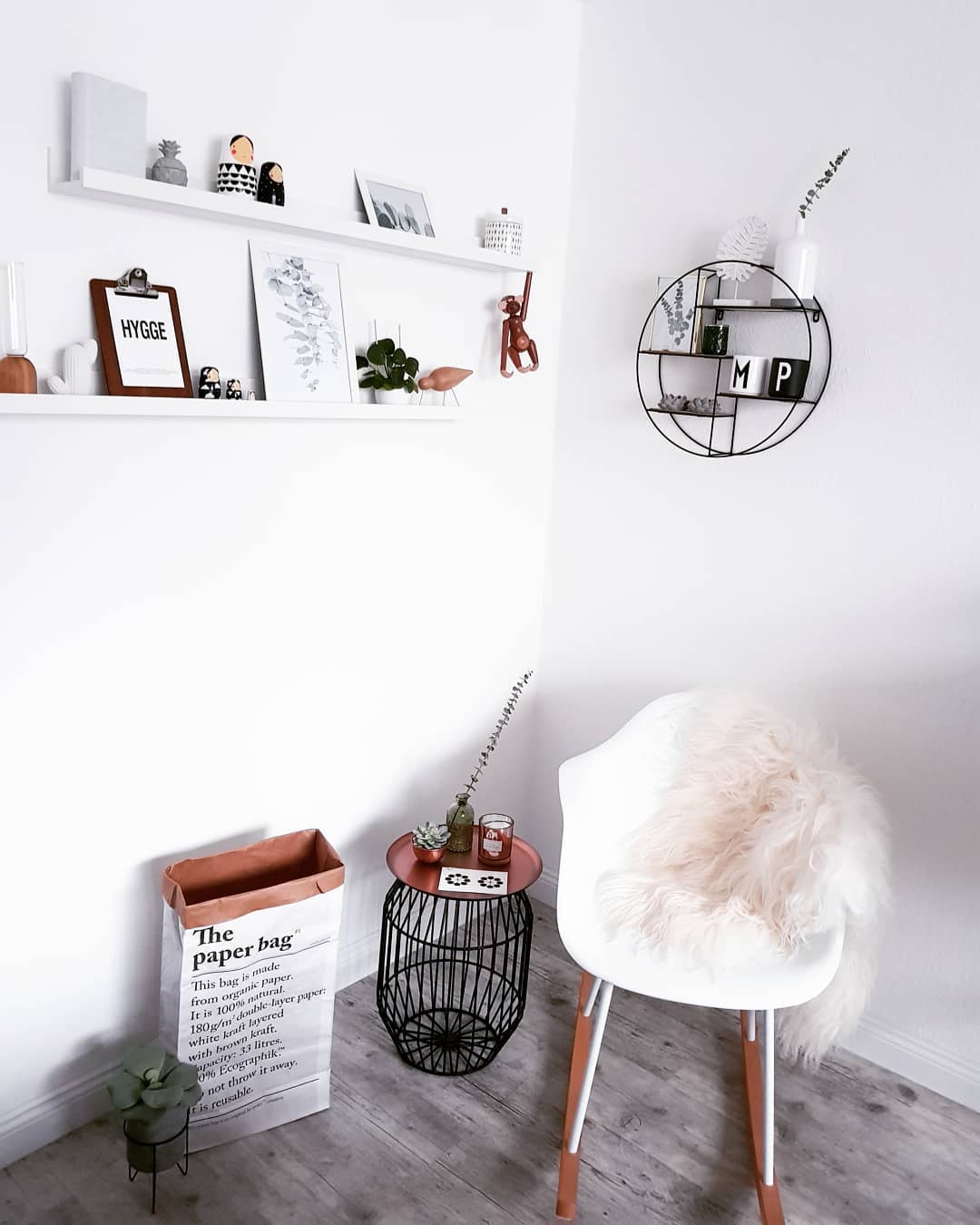 Small rocking chair. Photo by Instagram user @_milas_world