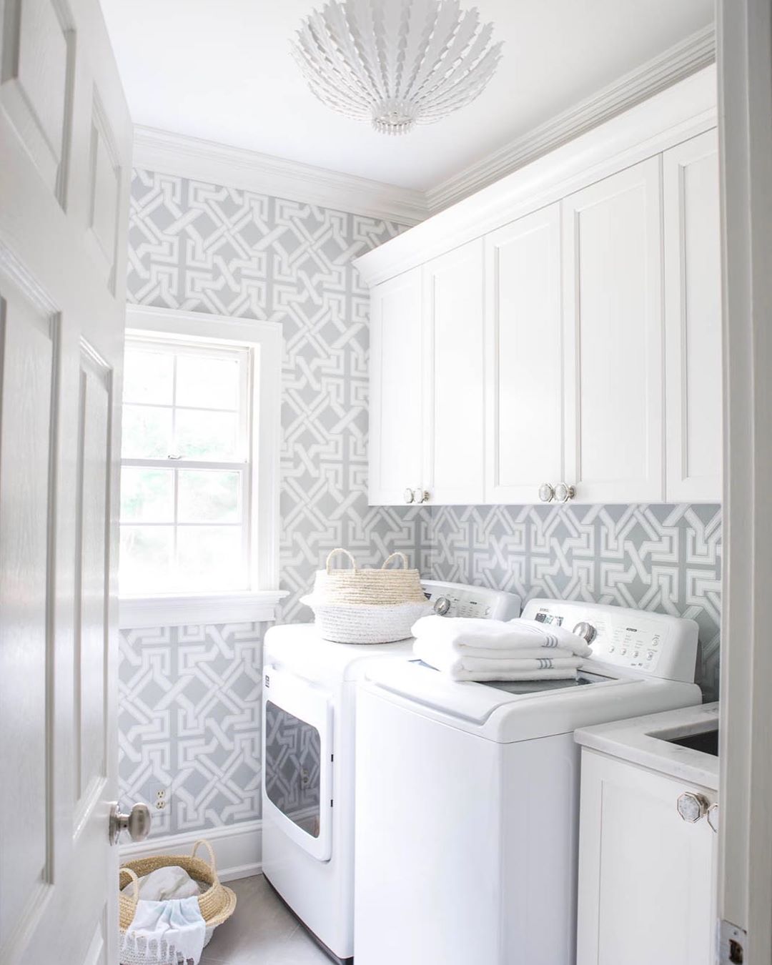 Laundry room. Photo by Instagram user @brookecoleinteriors