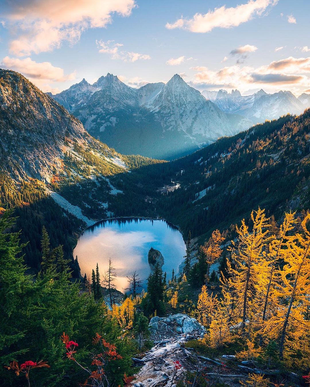 Lake, Mountains, and Trees in North Cascades National Park. Photo by Instagram user @alberthbyang