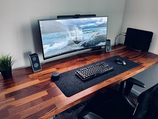 At Home Gaming Setup with Good Speakers. Photo by Instagram user @adamzarcone