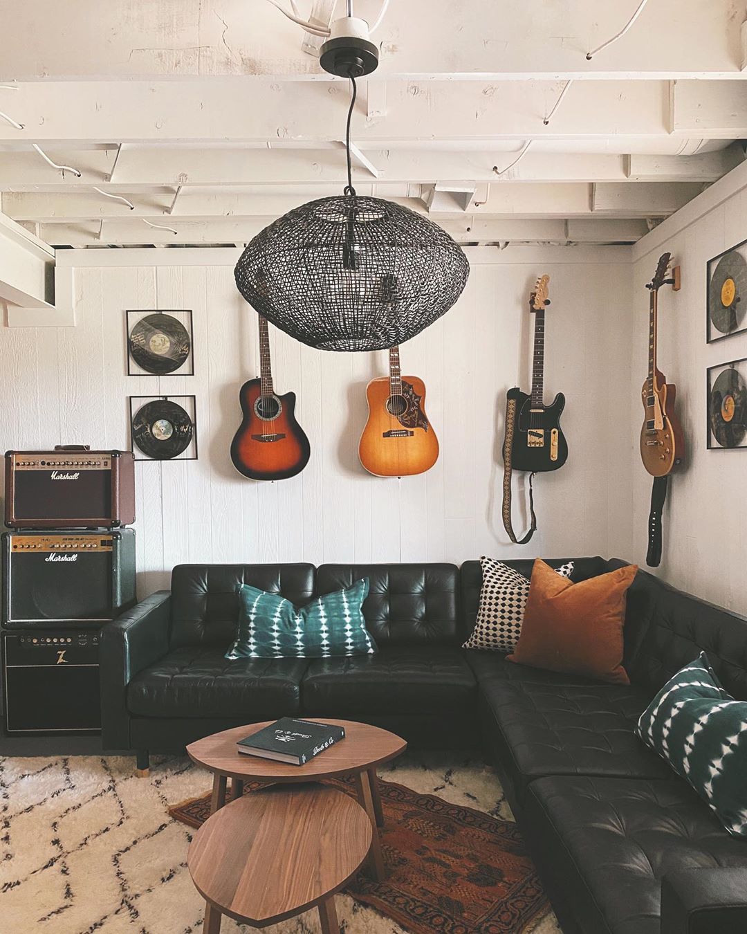 30 Cool Home Music Studio Decoration Ideas & Inspiration 