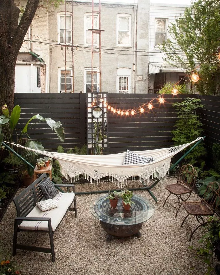 24 cheap backyard makeover ideas you'll love | extra space storage