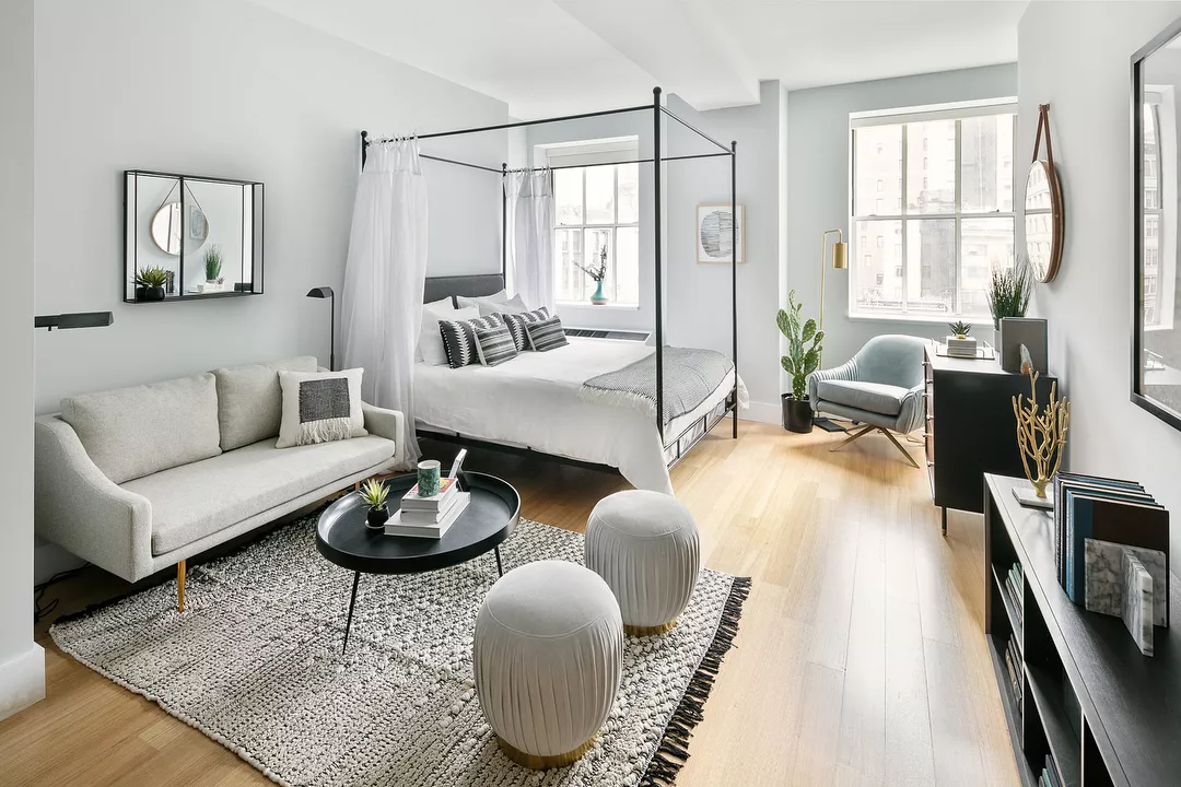 How to Maximize Space in a Studio Apartment