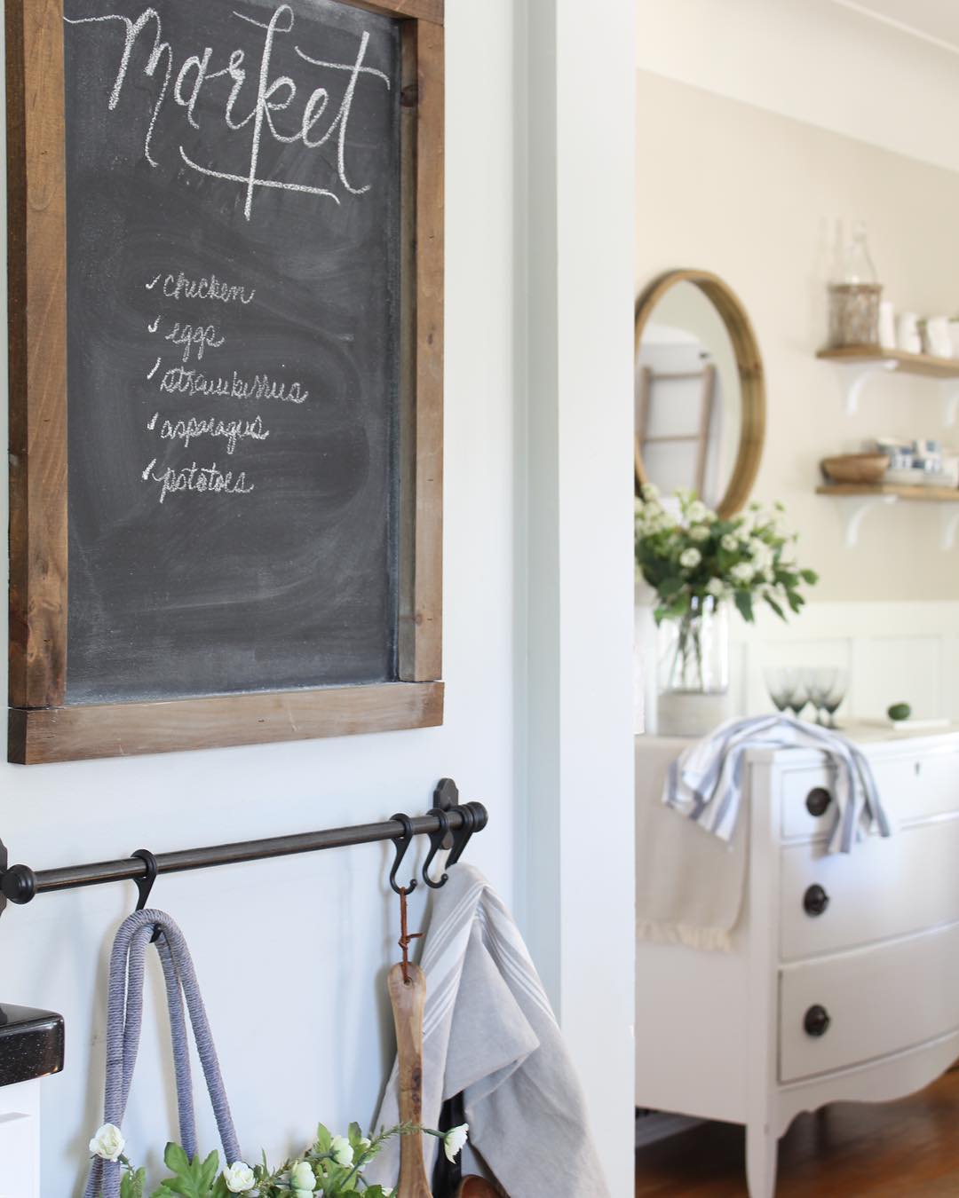Chalkboard with Shopping List on Wall. Photo by Instagram user @pineandprospecthome
