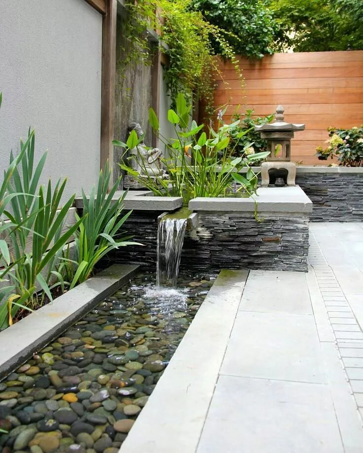 Image of Mulch pathway with water feature