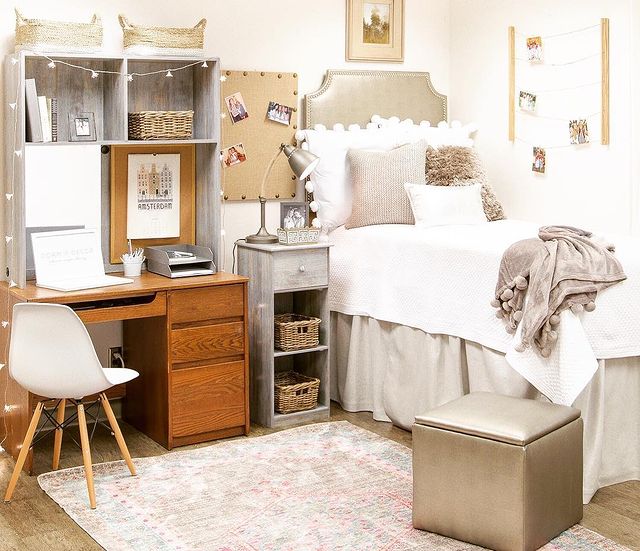 22 Trendy & Space-Saving Dorm Decor Ideas