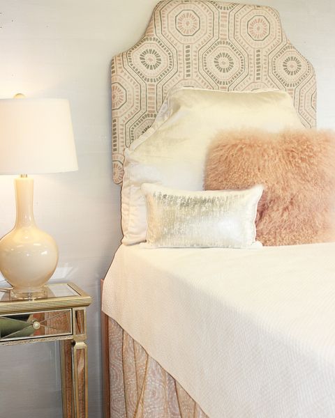 White headboard with hexagon design Photo via @not_just_dreams