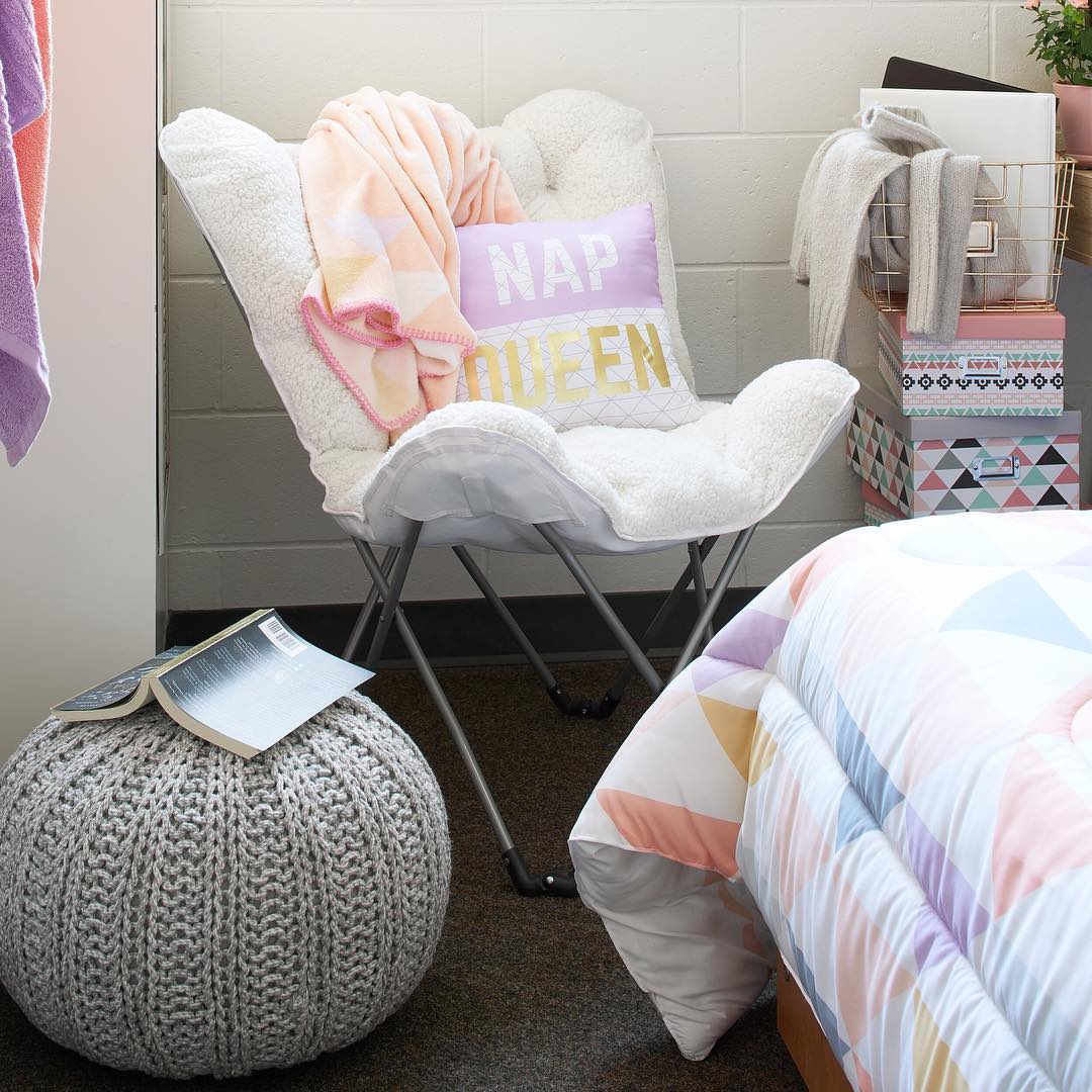 Extra dorm seating with bean bag and folding chair Photo via @walmartcanada