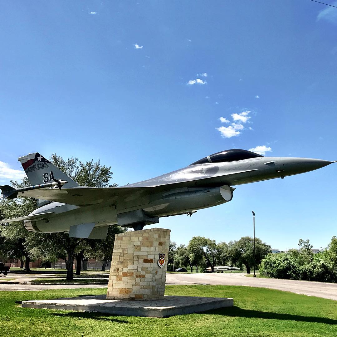 Fighter jet monument at Joint Base San Antonio Lackland. Photo by Instagram user @azpaulre.