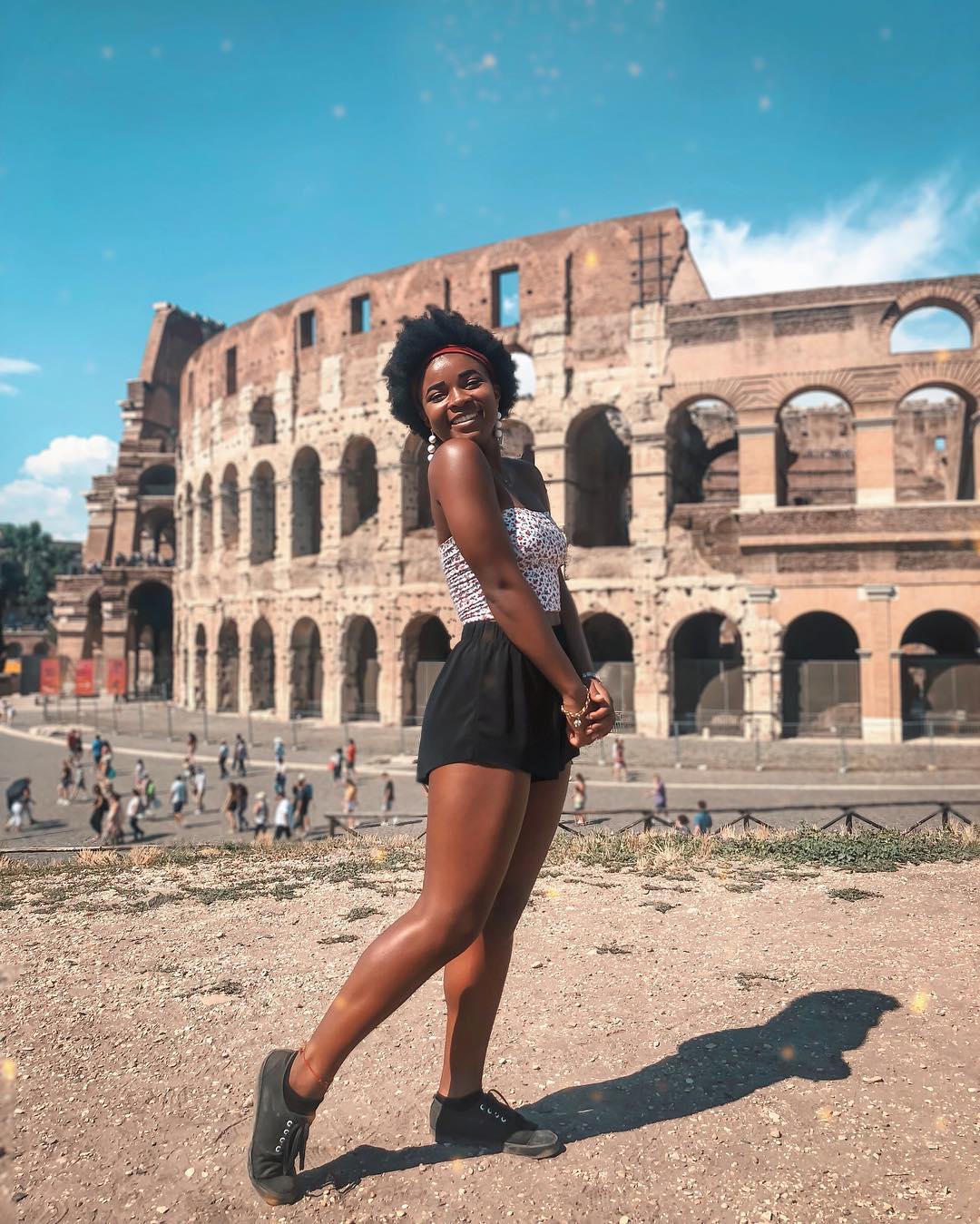 College Student on a Study Abroad Trip in Front of the Colisseum. Photo by Instagram user @nikkipaige1396