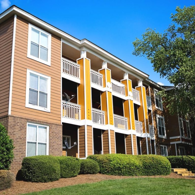 7 Safe, Affordable Neighborhoods in Charlotte Extra Space Storage