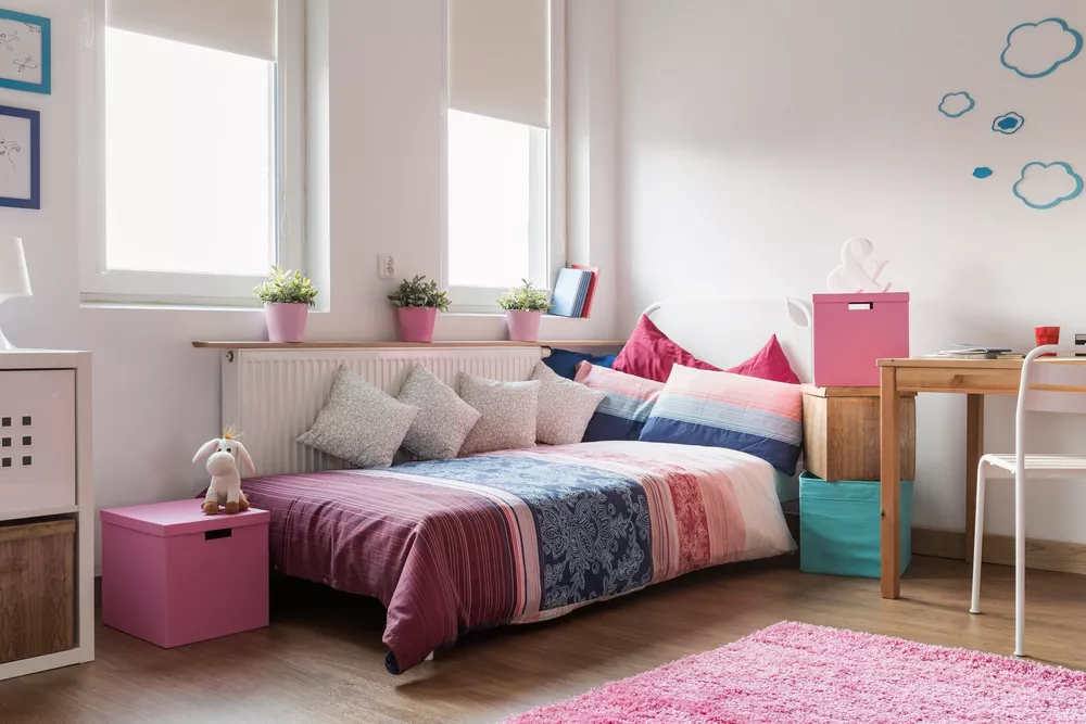 https://www.extraspace.com/blog/wp-content/uploads/2018/09/teen-bedroom-upgrade.jpg.webp