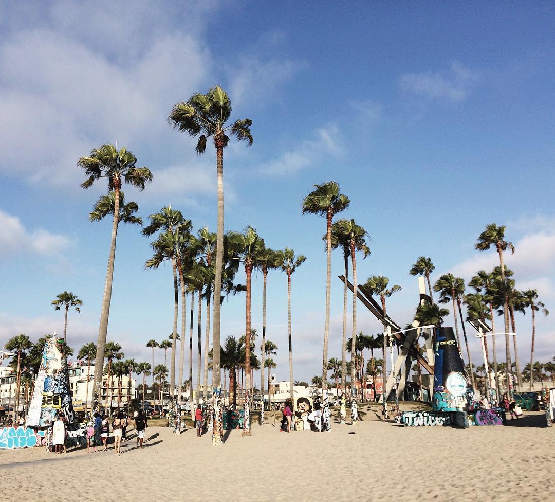 Photo of Venice Beach During the Day. Photo by Instagram user @annestikvoort