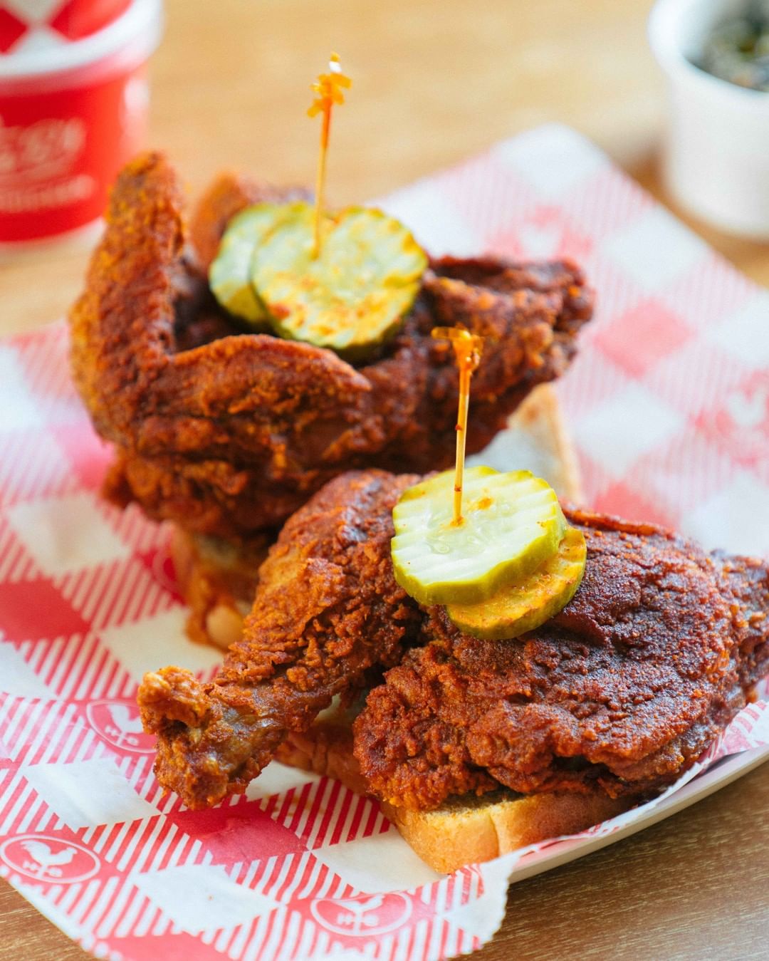 fried chicken sandwich photo via @hattiebs