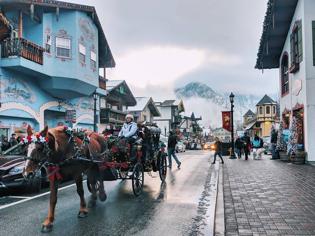 Horse Drawn Carriage Coming Down the Street in Leavenworth, WA. Photo by Instagram user @racheldomagalski