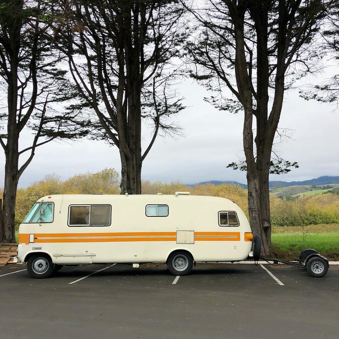 RV Parked in Parking Log. Photo by Instagram user @4mul8