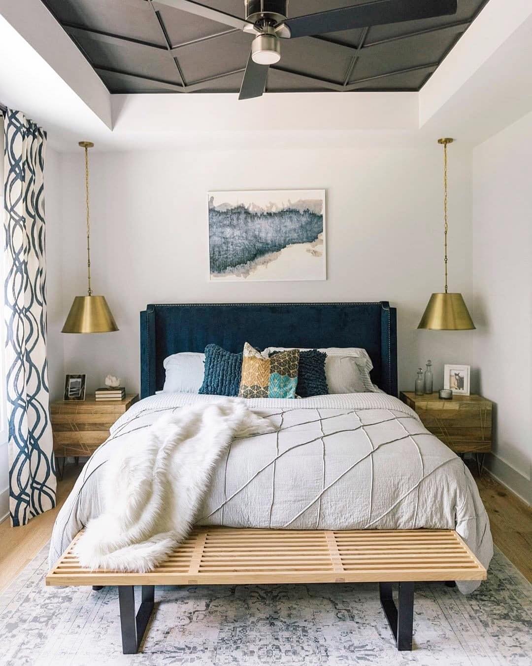 Well-balanced bedroom design. Photo by Instagram user @dalishaffner