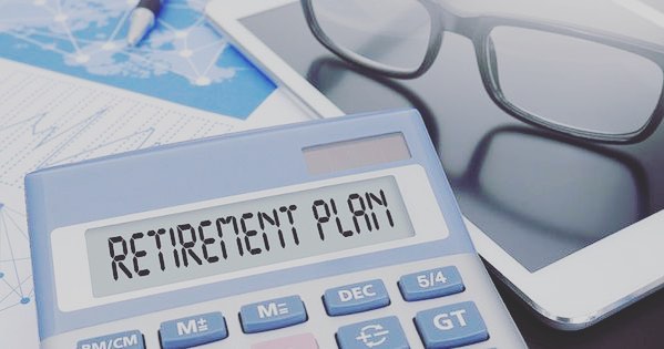 Calculator to Help Set Retirement Budget. Photo by Instagram user @your_money_blog