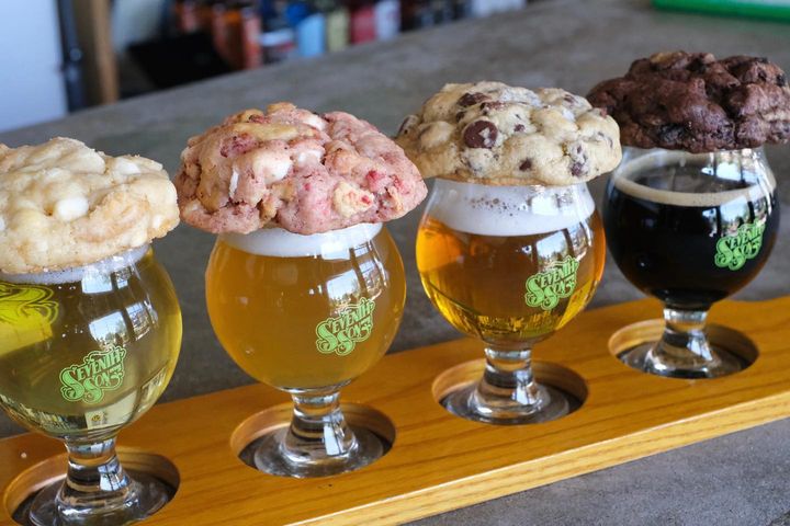 Seventh Son Brewing Co.'s Taproom Seasonal flight of beers topped by four delicious cookies. Photo by Instagram user @seventh_son_brewing
