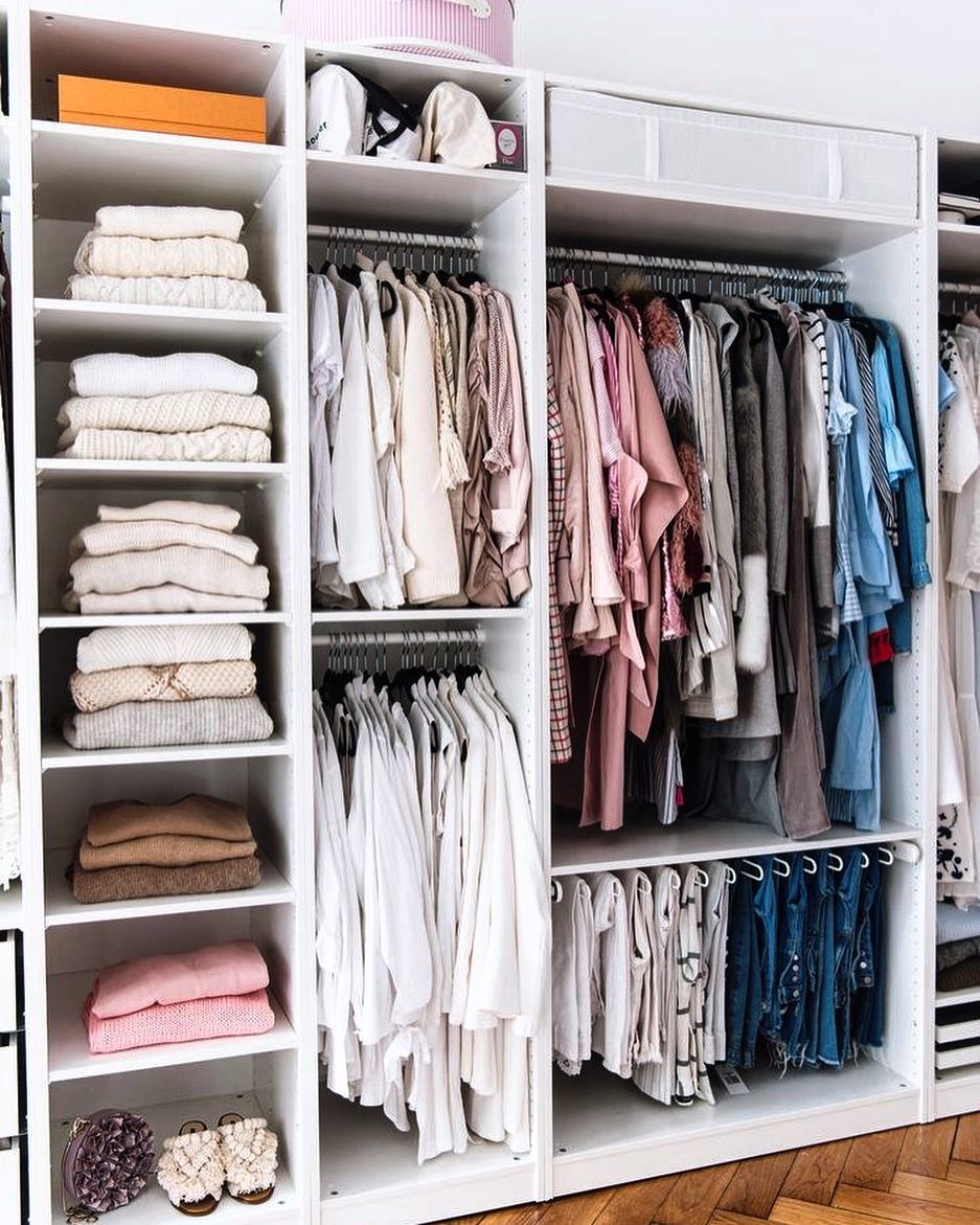 Closet with Divided Sections for Different Clothes. Photo by Instagram user @serinamariani