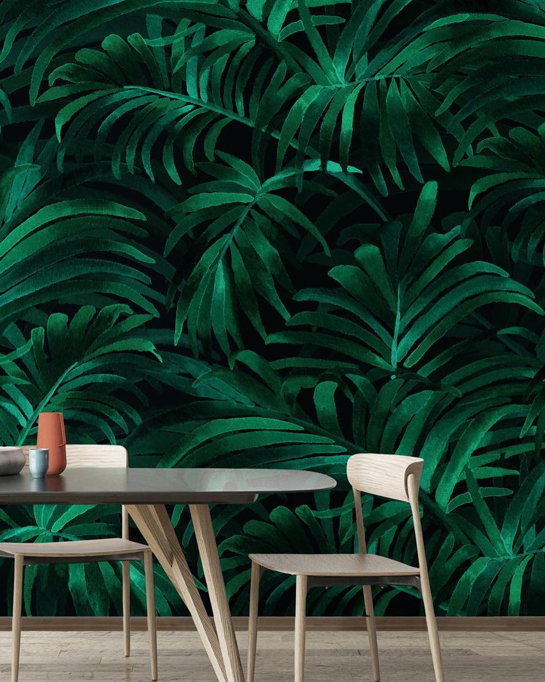 Palm plethora wallpaper. Photo by Instagram user @dalwindesigns