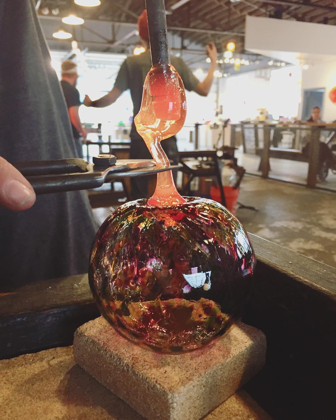 Glass blowing at Lexington Glassworks. Photo by Instagram user @lexingtonglass