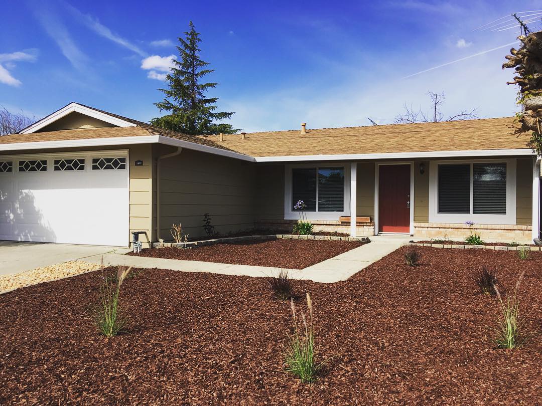 Tan house with large front yard in Berryessa, San Jose. Photo by Instagram user @classymsmarie