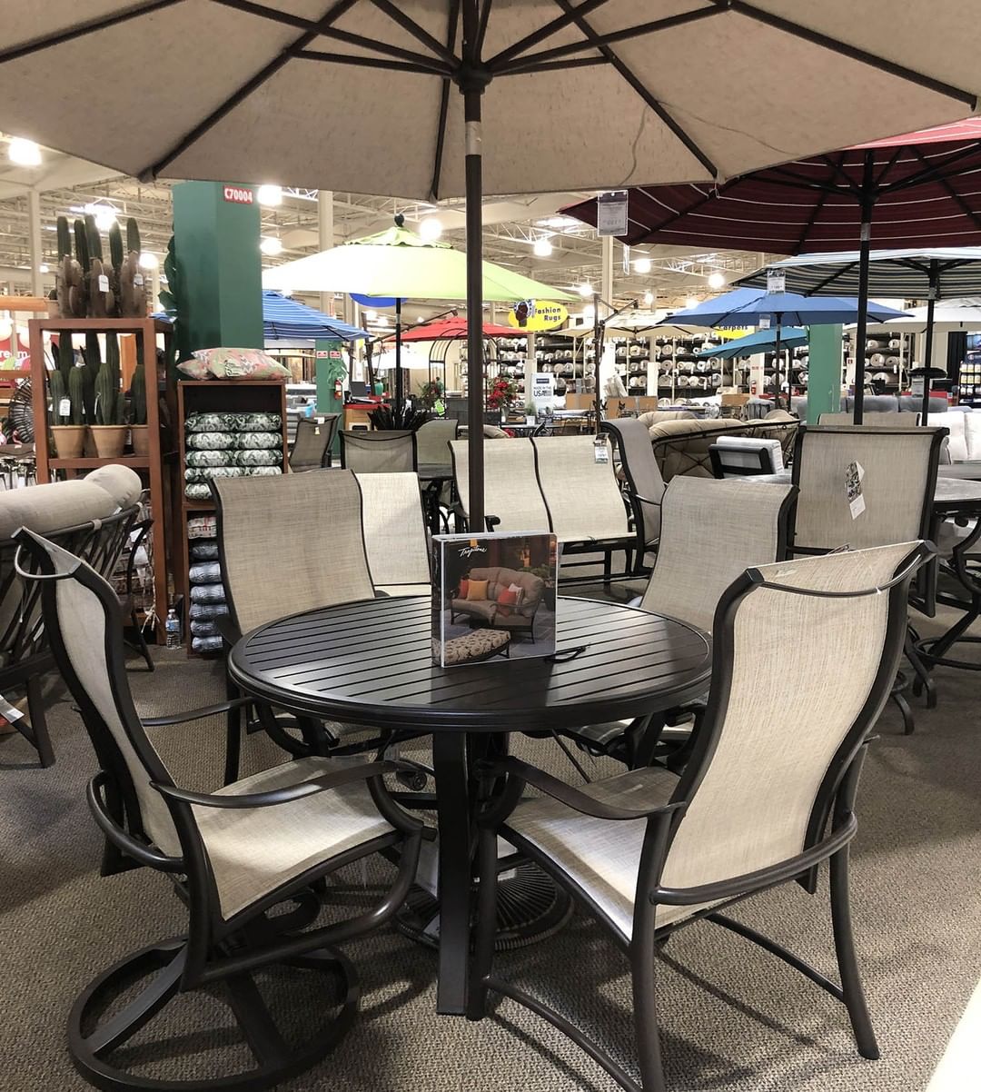 Outdoor patio dining set at Nebraska Furniture Mart. Photo by Instagram user @nfmpics