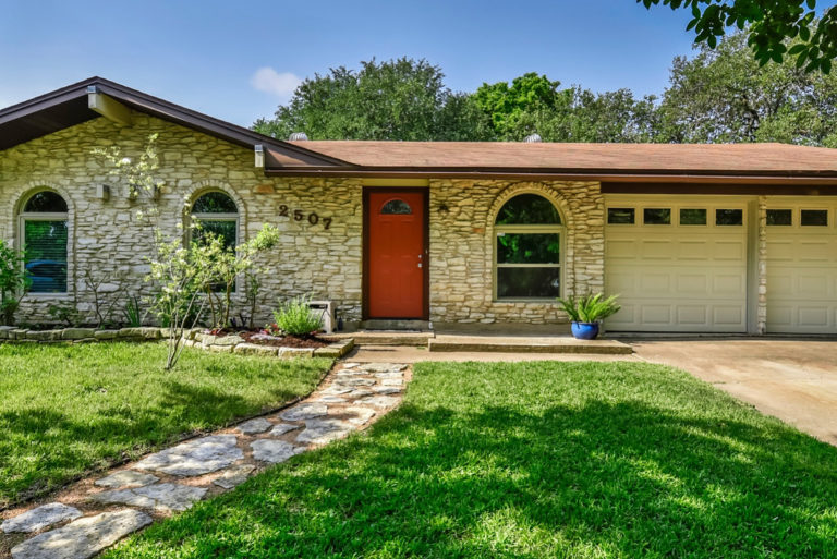 5 Safe, Affordable Neighborhoods in Austin in 2024 | Extra Space Storage