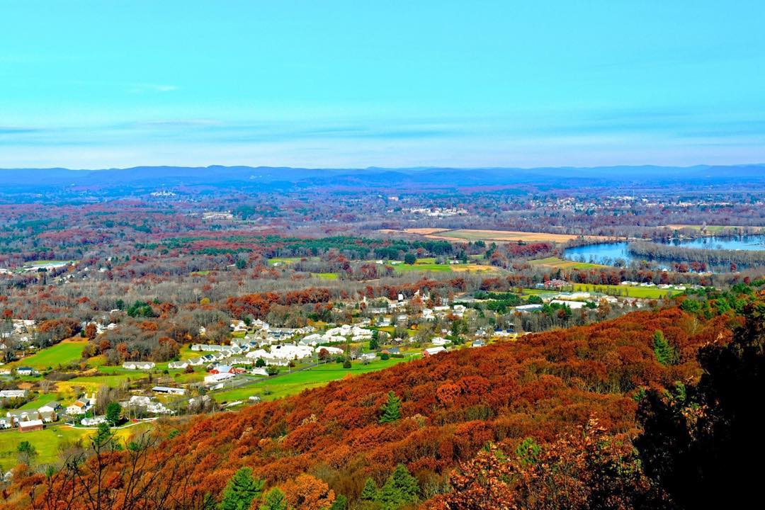 View of Easthampton, MA from Mount Tom State Recreation Park. Photo by Instagram user @salvan_photography