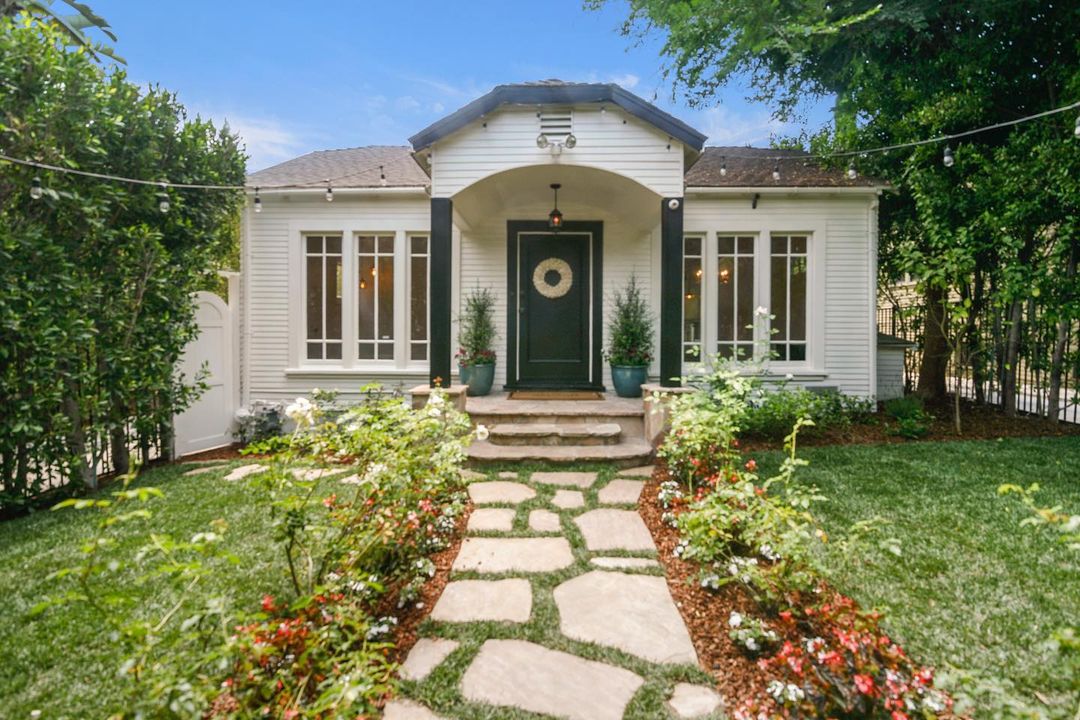 Small Home in Los Feliz, Los Angeles. Photo by Instagram user @eqinternationalrealestate.