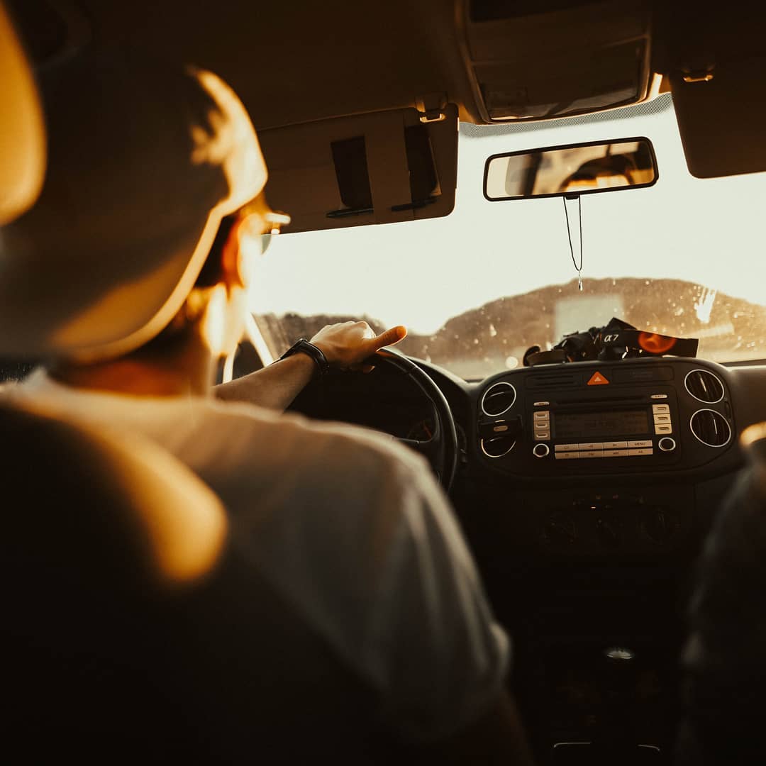 Guy driving car. Photo by Instagram user @rydesharing