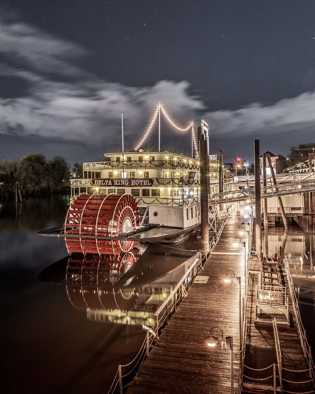Riverboat with lights on it. Photo by Instagram user @mattfraser9