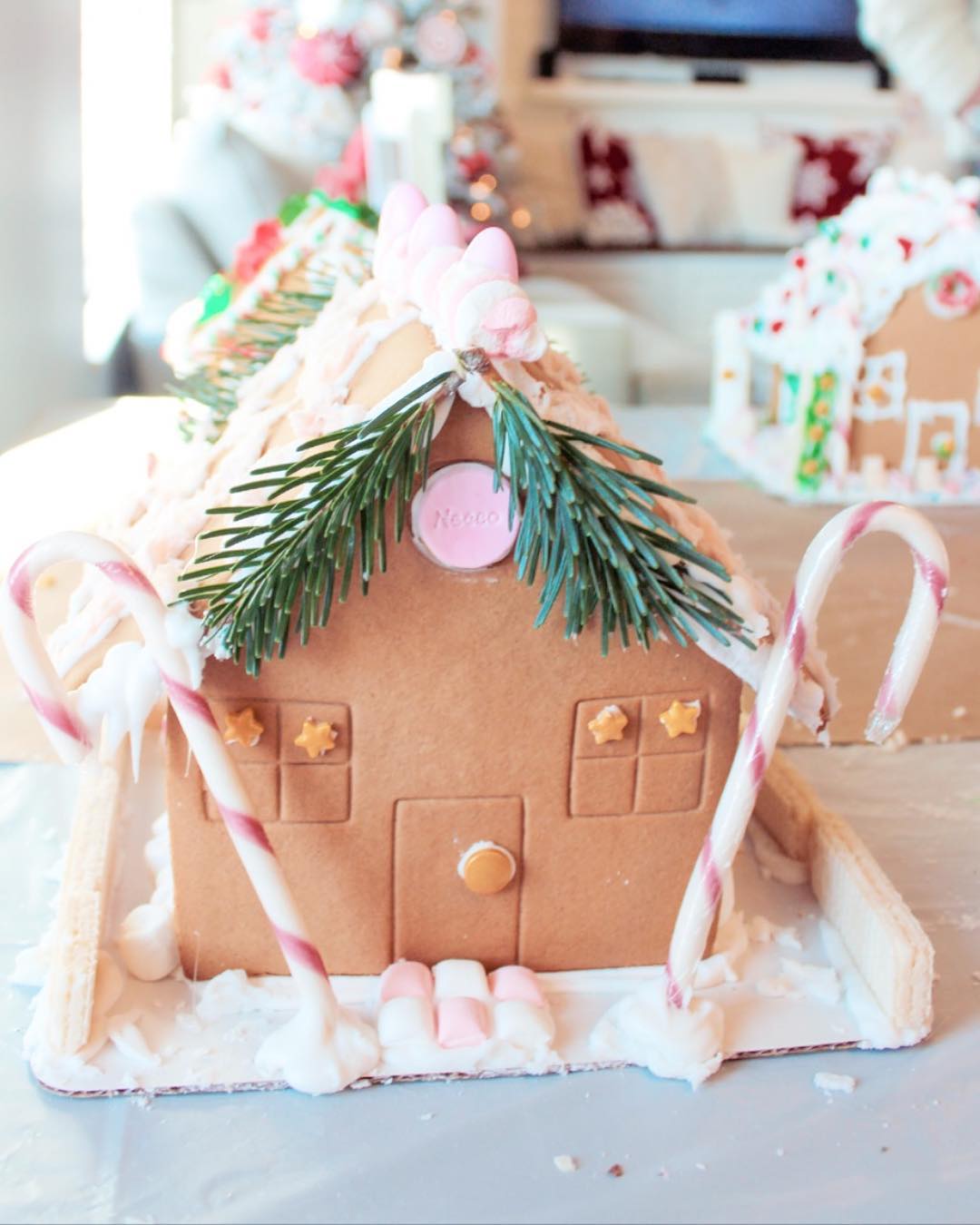 Candy gingerbread houses. Photo by Instagram user @megan.the.vegan.mom