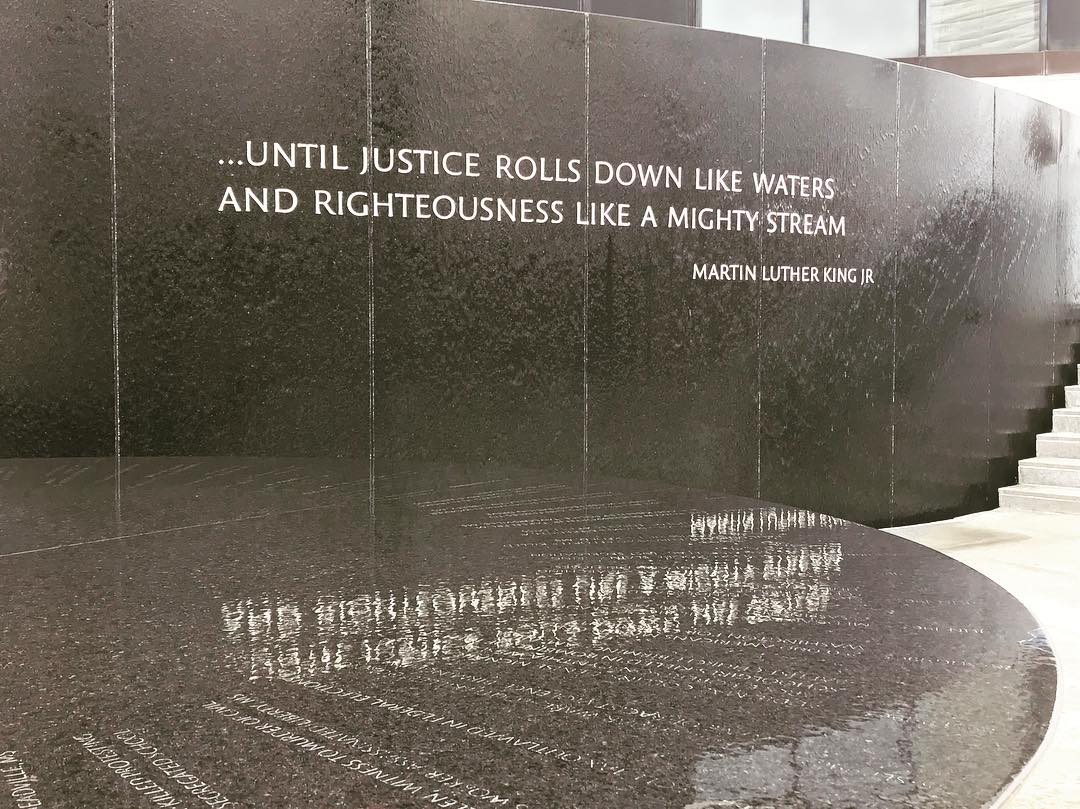 Water fountain by Civil Rights Memorial. Photo by Instagram user @sterlphoto