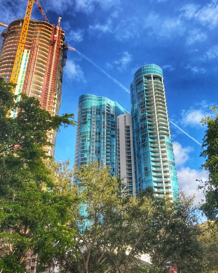 Red and blue high rise buildings in Tarpon River, Fort Lauderdale, FL. Photo by Instagram user @lisamascolo37