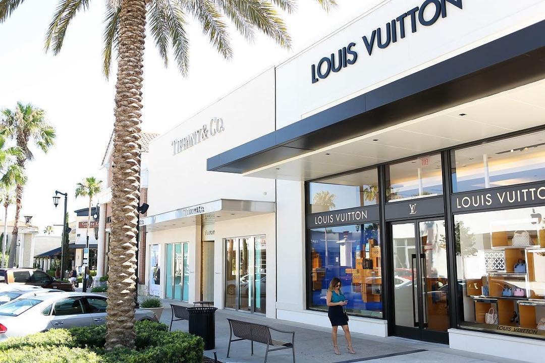 store fronts including Louis Vuitton at the St Johns Town Center in Jacksonville, FL photo by Instagram user @stjohnstownctr