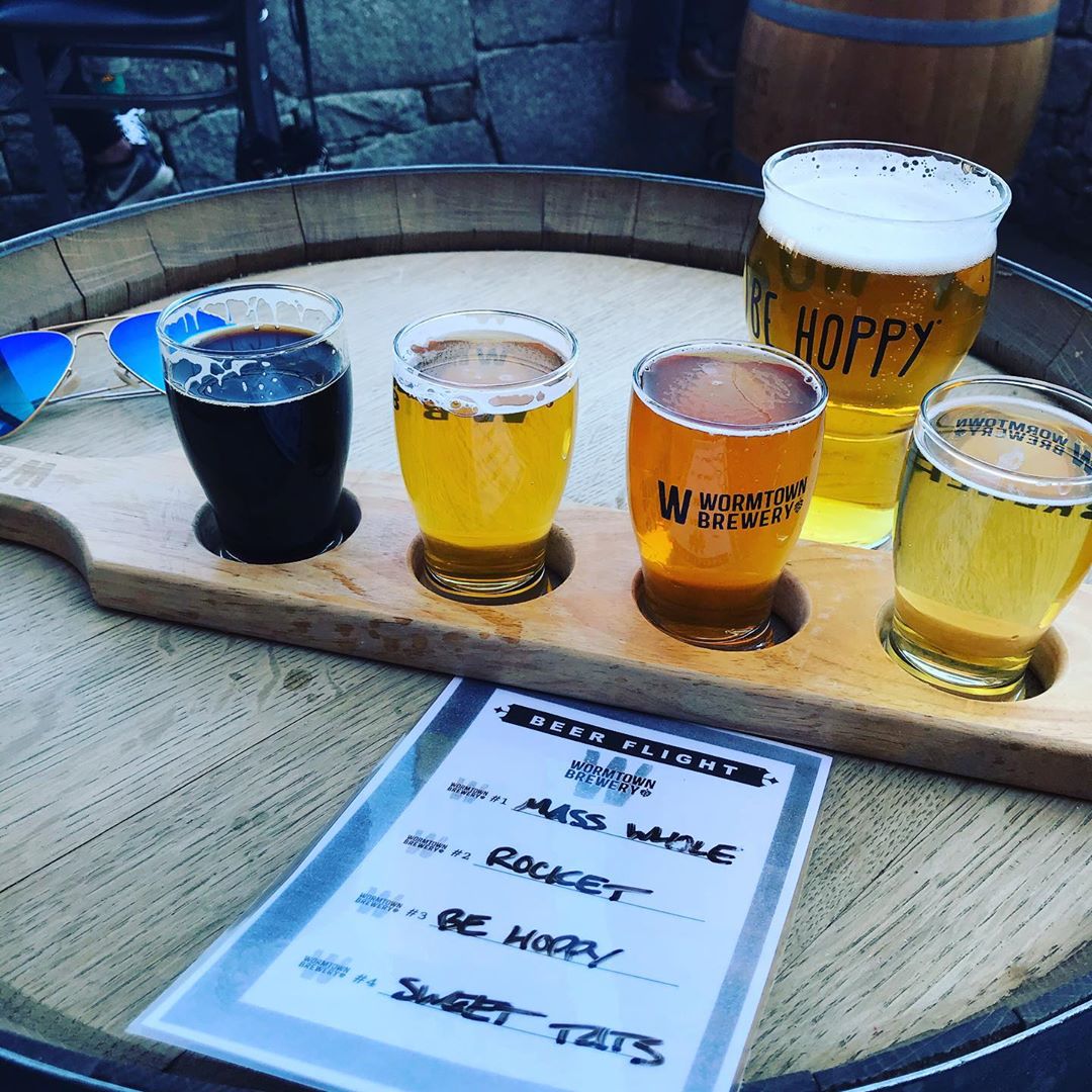 beer flight from Wormtown brewery in Worcester, MA with Mass Whole, Rocket, Be Hoppy, Sweet Tats photo by Instagram user @cgf_94