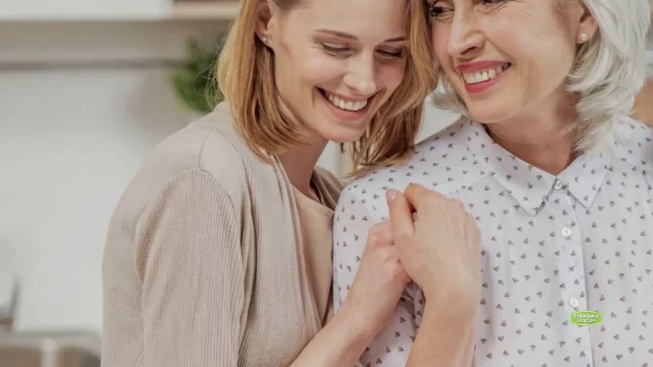 16 Ways to Help Mom Around the House | Extra Space Storage
