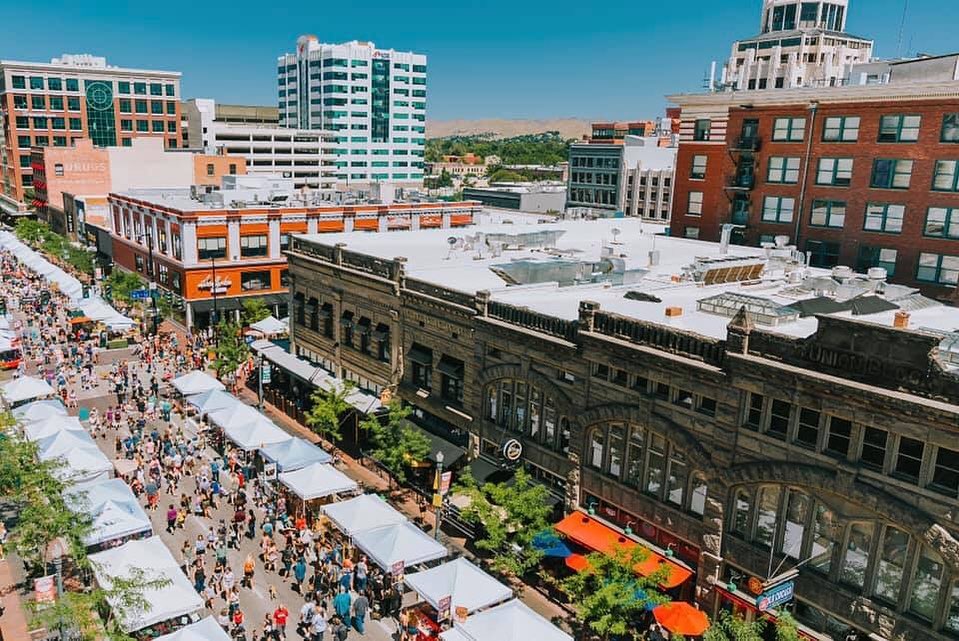 people shopping at the capital city public marketing in Downtown Boise photo by Instagram user @capitalcitypublicmarket