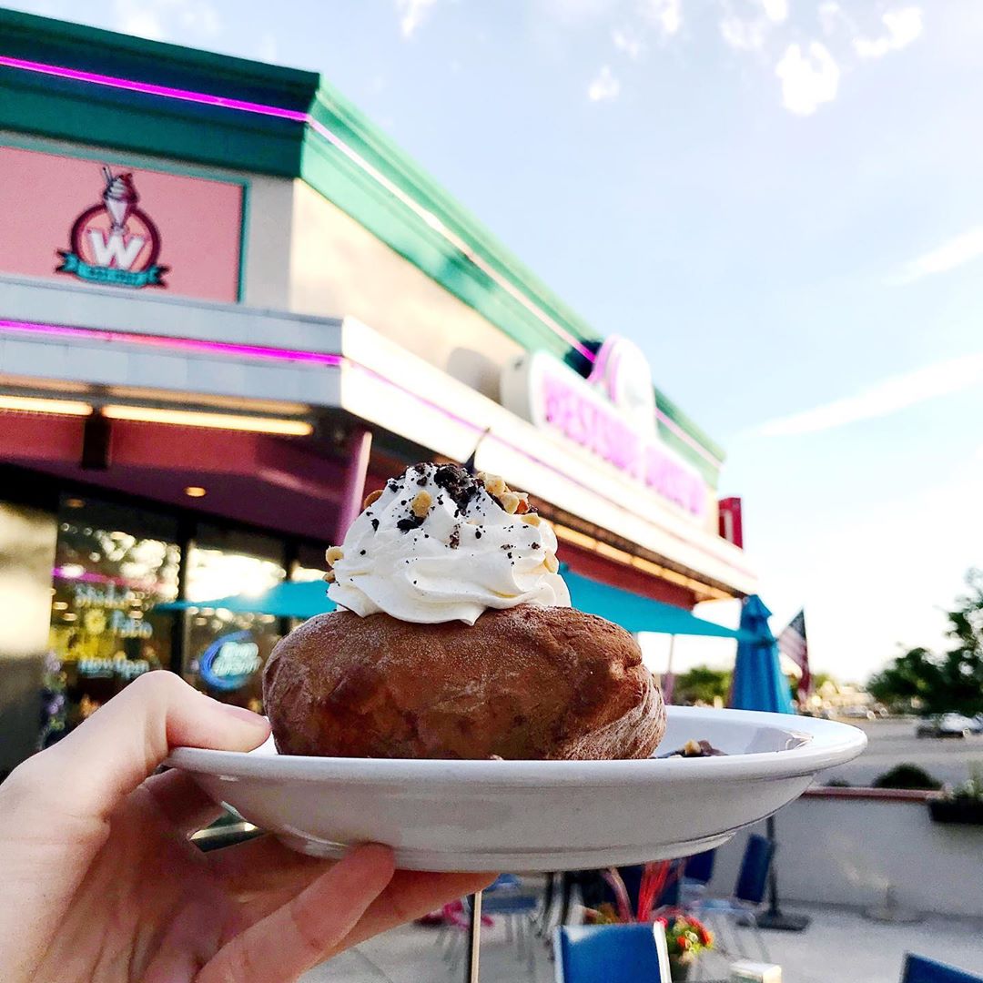 ice cream that looks like a baked potato from the Westside Drive-in photo by Instagram user @cottoncashmerecathair