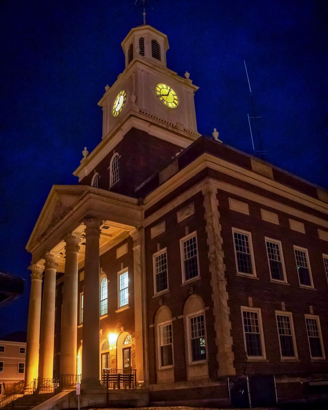 City Hall in Dover, NH. Photo by Instagram user @flyingsig