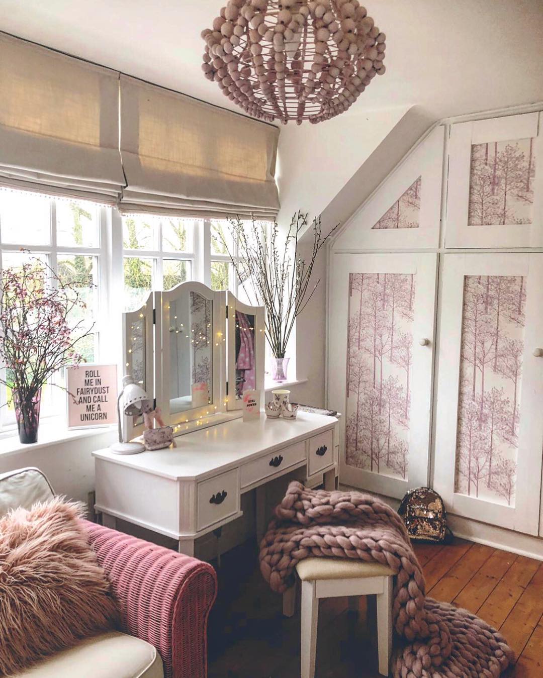 Wardrobe Built into Existing Wall Next to Small Vanity. Photo by Instagram user @pandora.maxton