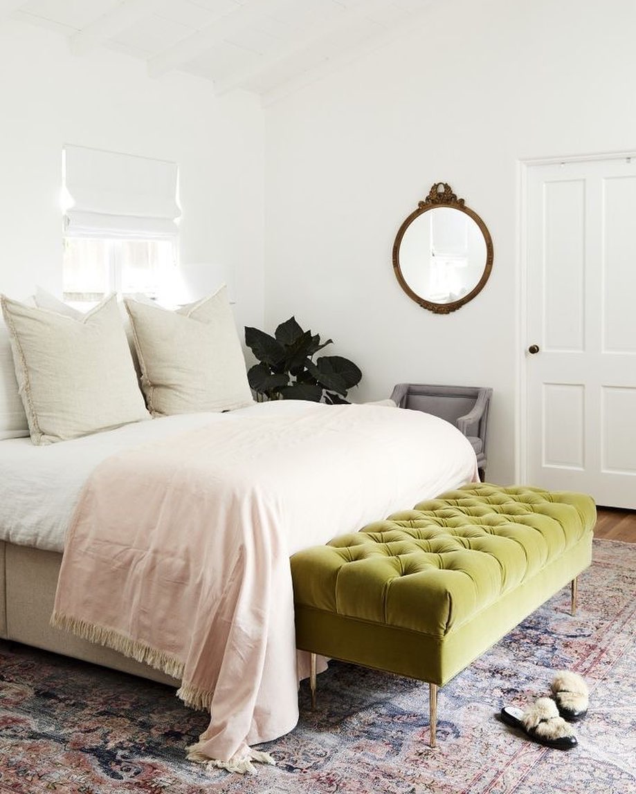 Green Storage Bench at the end of the Bed. Photo by Instagram user @brennafahlinrealtor
